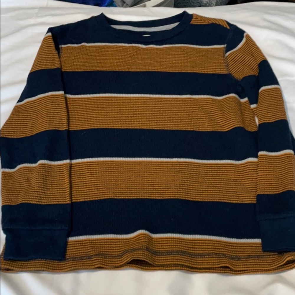Shirts - Picture 2 of 10